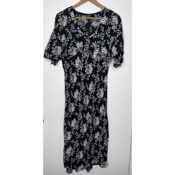 Lolita Black V-Neck Rayon Dress Size L Cream Floral Short Sleeve Tie - Picture 2 of 7